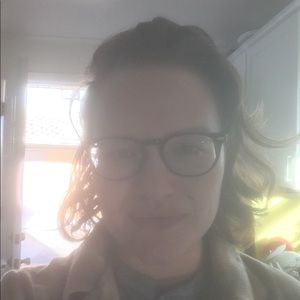 Meet your Posher, Hana